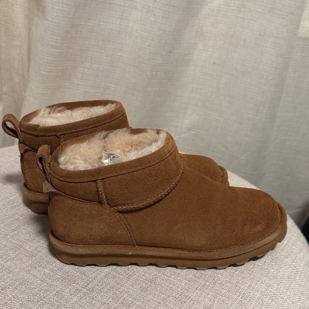 BearPaw Shorty Boots